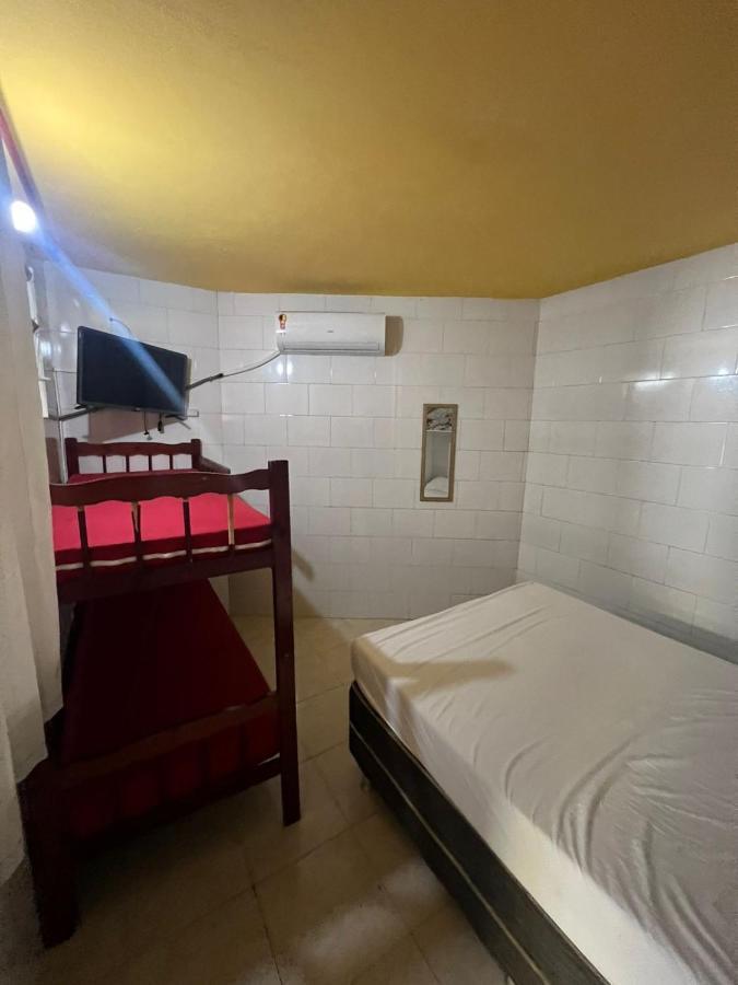 Kitnets Itapua Residencia - 1 Minuto De Caminhada Ate A Praia Salvador Ngoại thất bức ảnh